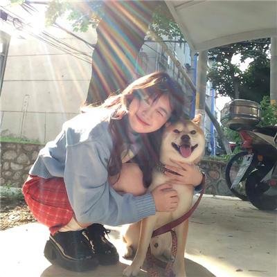 小姑娘艾萝依